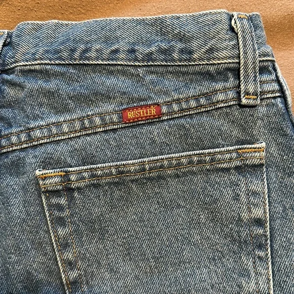Rustler Denim Shorts - Picture 5 of 6